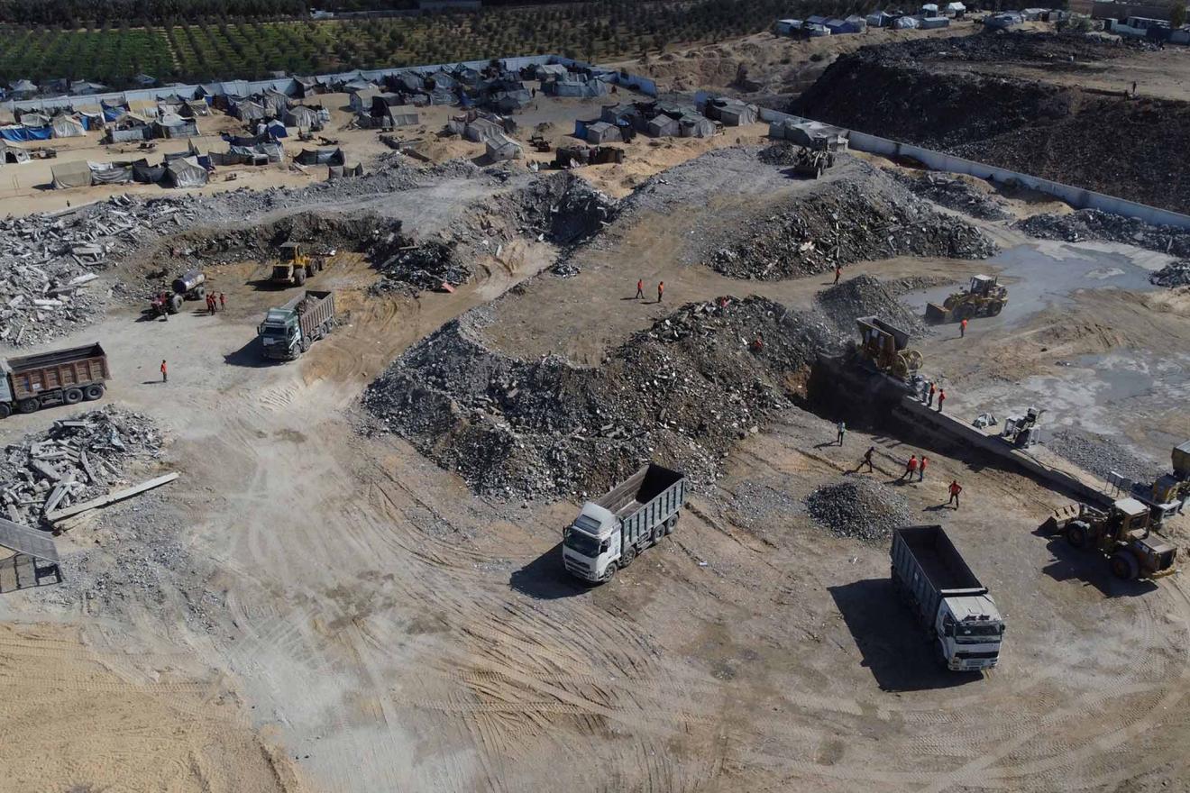 Aerial view of UNDP’s Al Berka debris crushing site.
