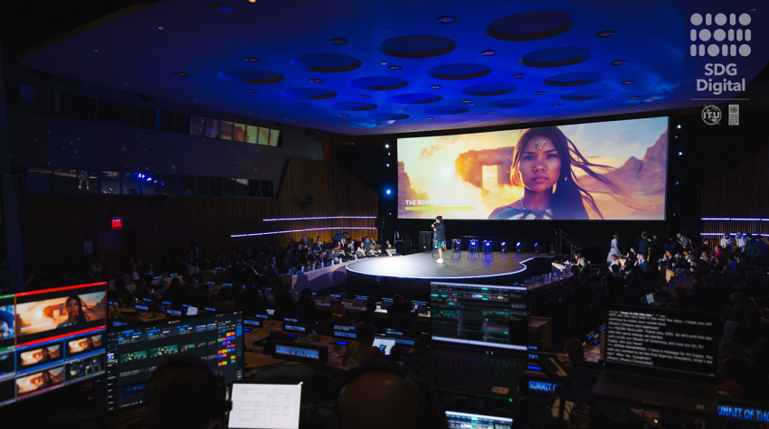 Lisa Russell presenting AI artwork at the event “SDG Digital: A Digital Future for All”, held during the Summit of the Future in September 2024. Photo Credit: ITU/UNDP